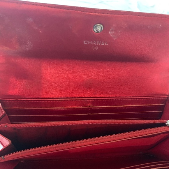 ♦️♦️Chanel Quilted Boy Long Flap Matelasse Patented leather Wallet - Picture 3 of 5